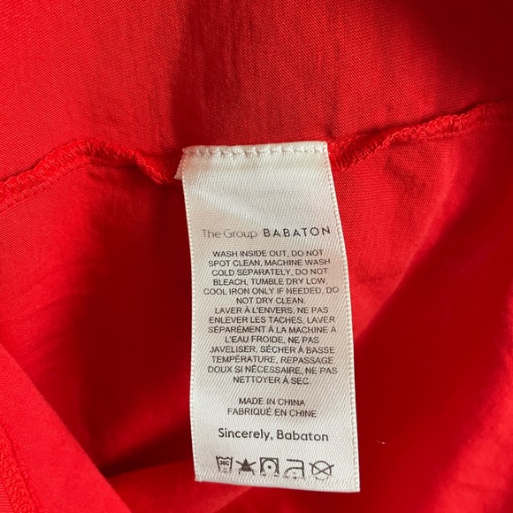 The Group Babaton V-Neck Shirt - Picture 3 of 5